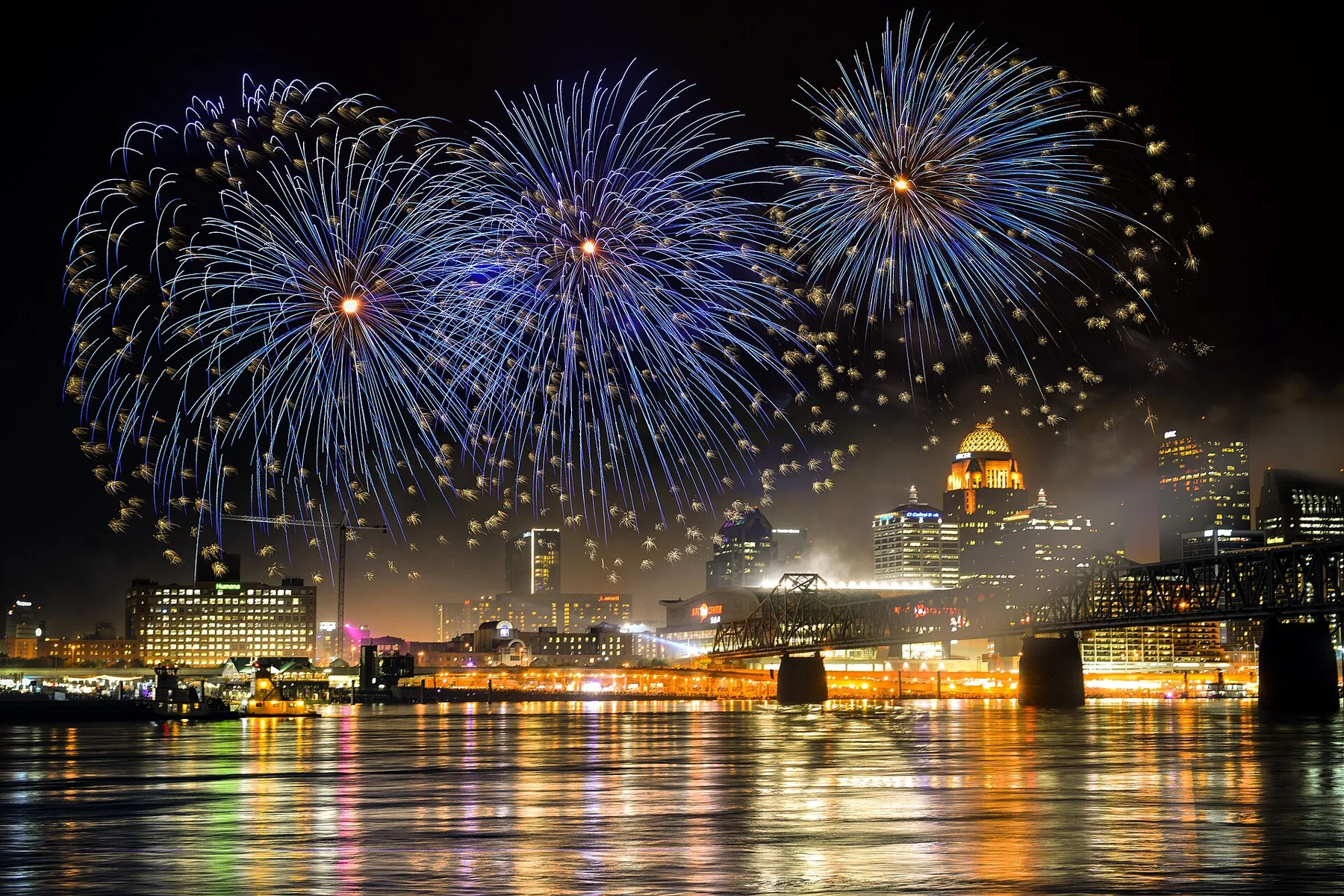 Thunder Over Louisville above the Ohio River
